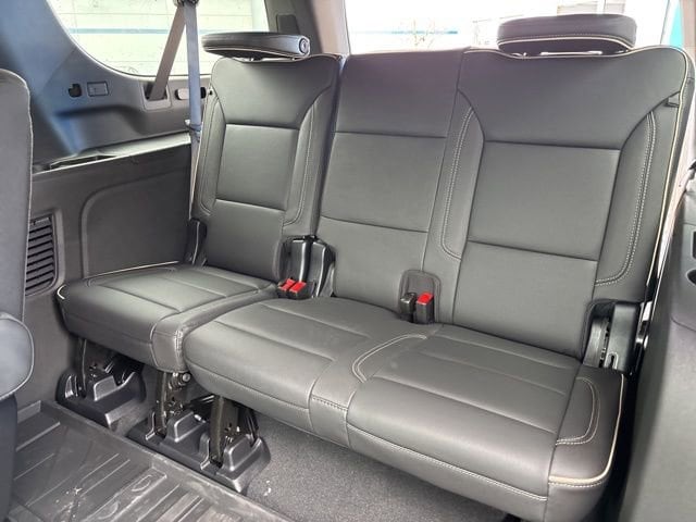 2026 Chevrolet Suburban Premier - Photo 37