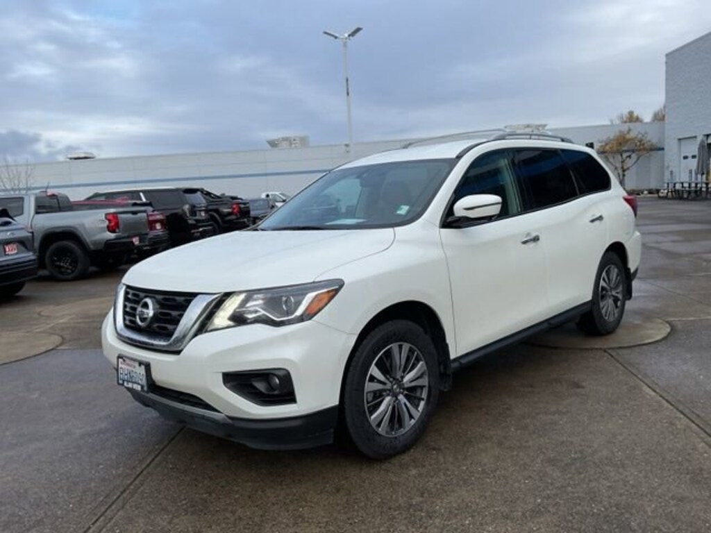 Used 2017 Nissan Pathfinder SL SUV