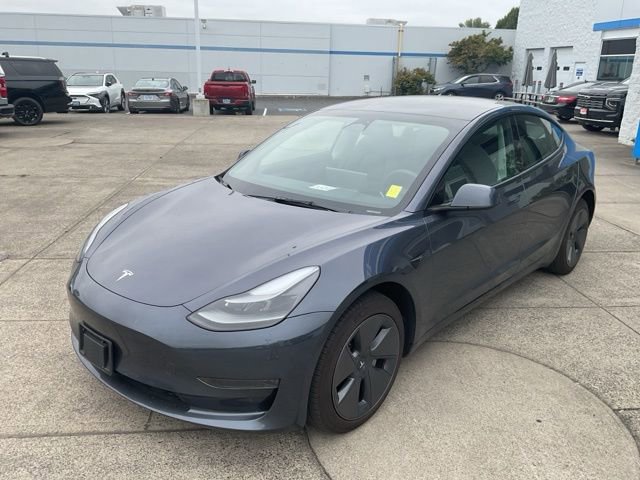 2023 Tesla Model 3 photo 3