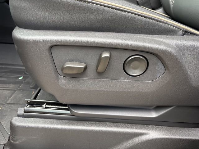 2026 Chevrolet Suburban Premier - Photo 31
