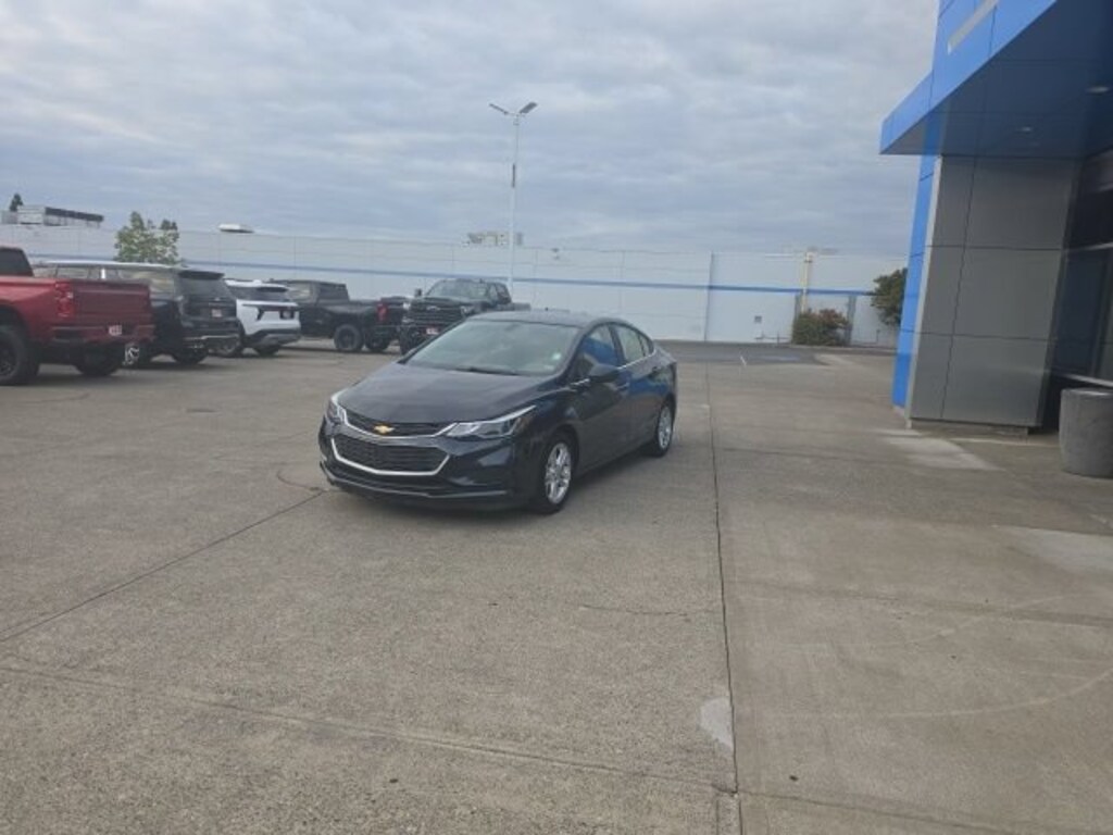 Used 2016 Chevrolet Cruze LT Sedan