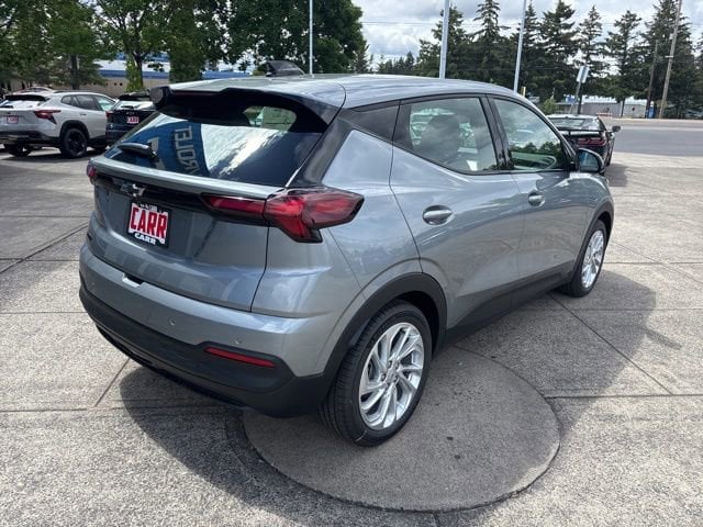 2027 Chevrolet Bolt LT - Photo 8