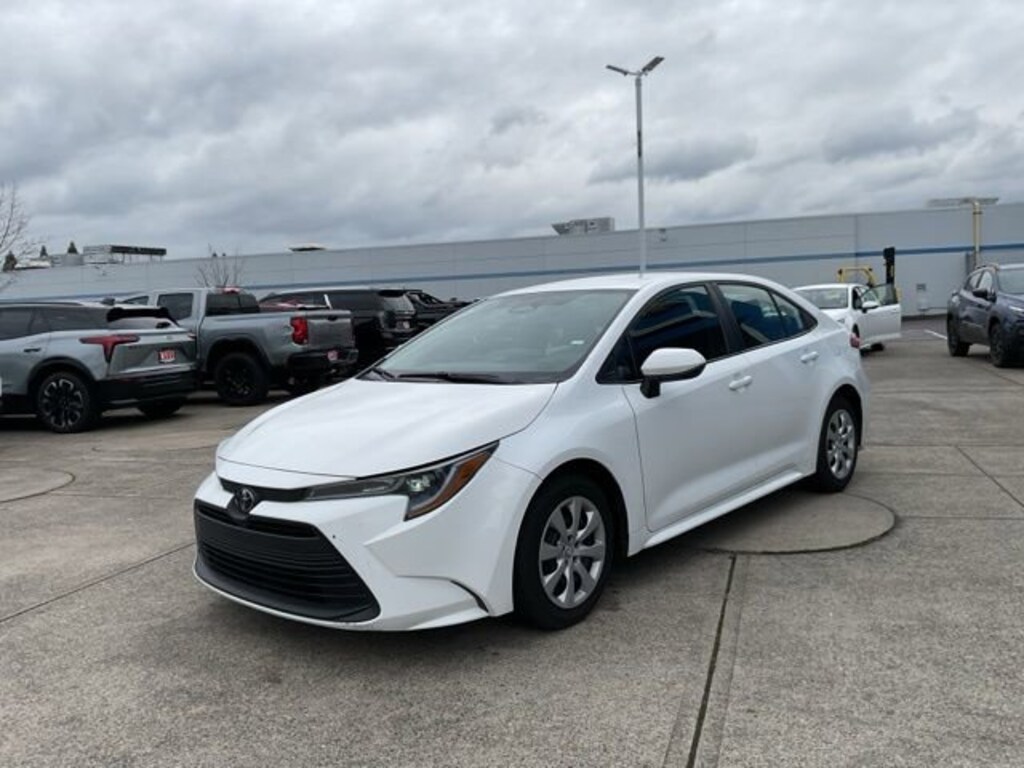 Used 2023 Toyota Corolla LE Sedan