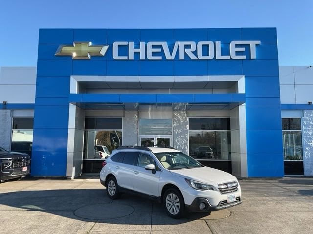 2019 Subaru Outback Premium's photo