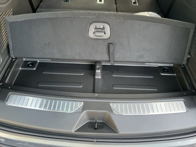 2026 Chevrolet Suburban High Country - Photo 26