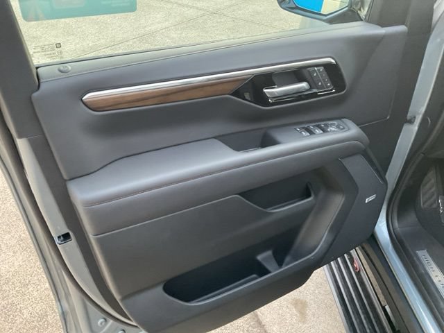 2026 Chevrolet Suburban High Country - Photo 21