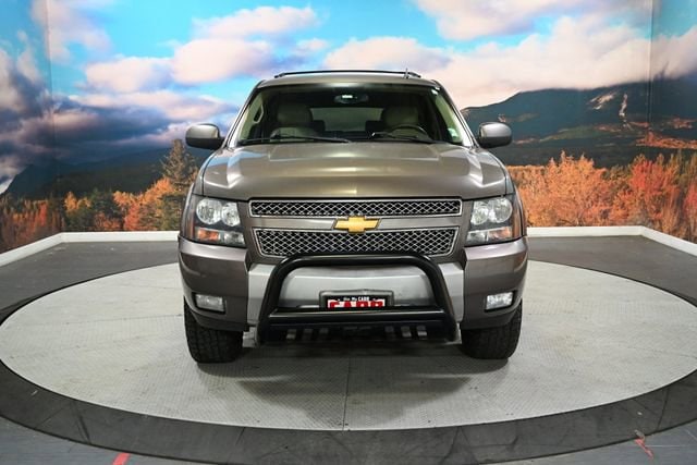 Used 2013 Chevrolet Suburban LT with VIN 1GNSKJE71DR136824 for sale in Beaverton, OR