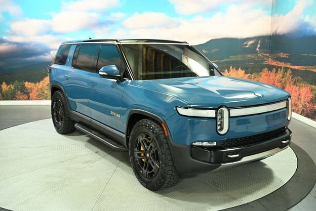 2023 Rivian R1S Adventure