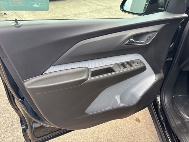 2027 Chevrolet Bolt LT - Photo 27