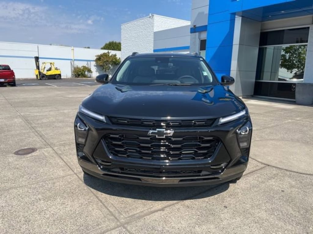 New 2025 Chevrolet Trax Activ SUV