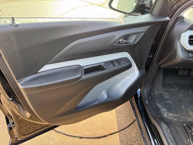 2027 Chevrolet Bolt RS - Photo 28