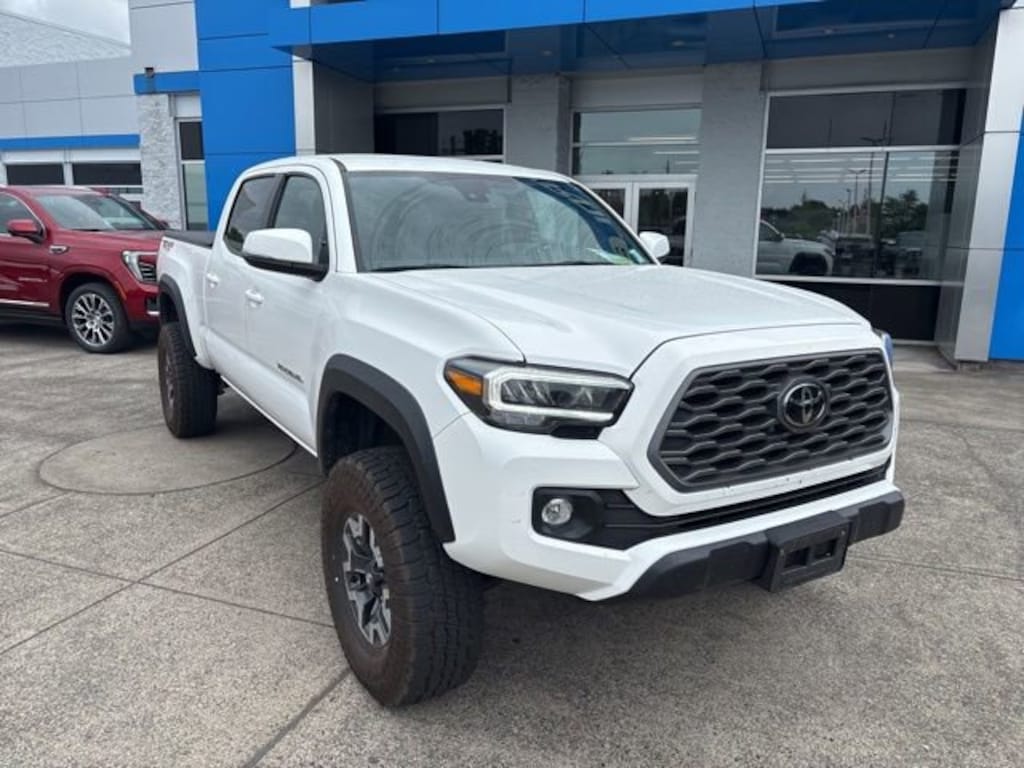 Used 2023 Toyota Tacoma 4WD SR5 Truck Double Cab