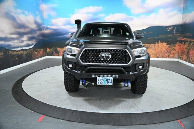 Used 2018 Toyota Tacoma TRD Off Road with VIN 3TMCZ5AN8JM156909 for sale in Beaverton, OR