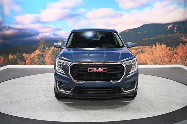 2024 Gmc Terrain SLE photo 3