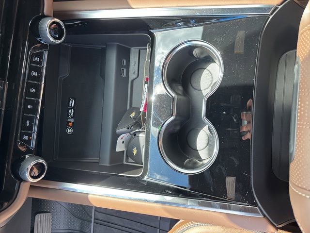 2026 Chevrolet Suburban High Country - Photo 19