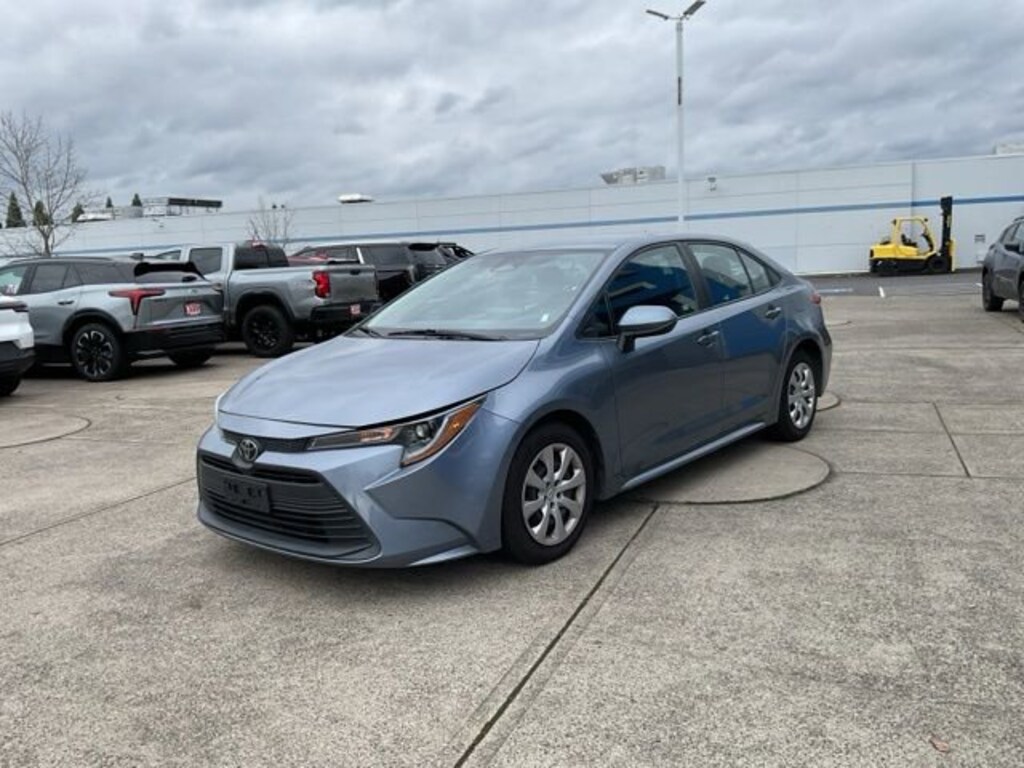 Used 2023 Toyota Corolla LE Sedan