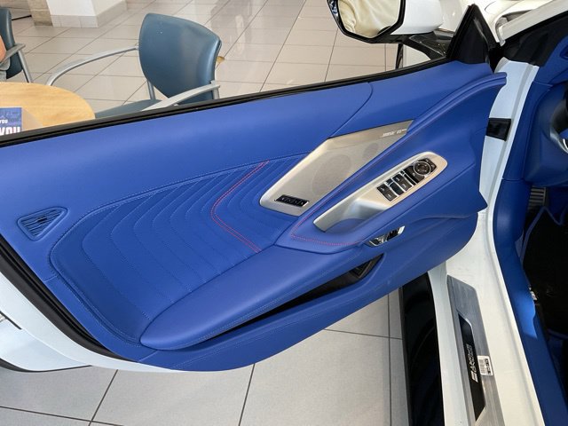 2027 Chevrolet Corvette 3LT - Photo 11
