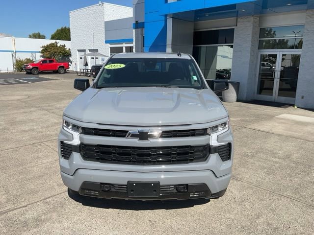 2025 Chevrolet Silverado 1500 RST photo 2