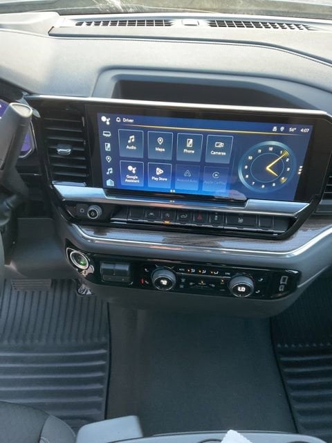 2025 Chevrolet Silverado 1500 LT - Photo 18