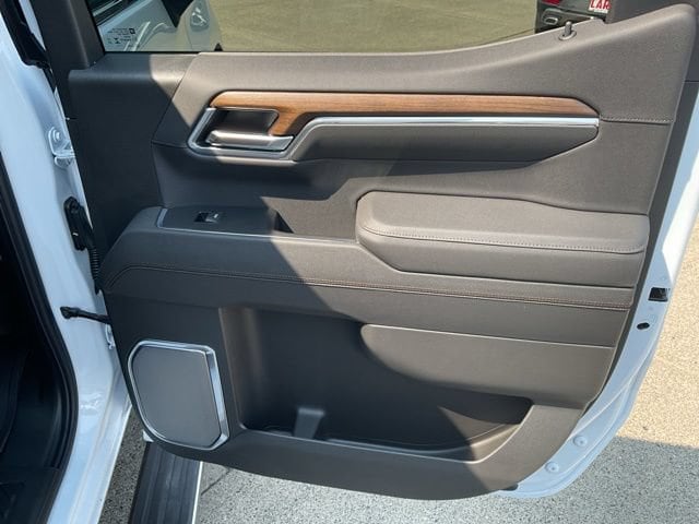 2026 Chevrolet Silverado 1500 High Country - Photo 38