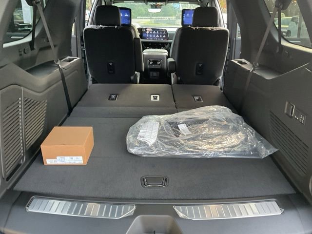 2026 Chevrolet Suburban High Country - Photo 25