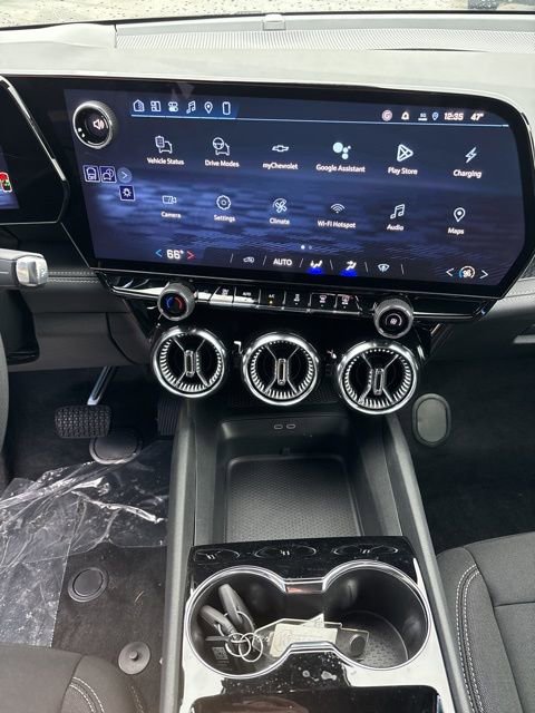 2026 Chevrolet Blazer EV LT - Photo 17