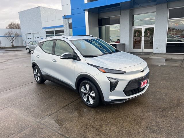 Used 2022 Chevrolet Bolt EUV LT with VIN 1G1FY6S03N4111072 for sale in Beaverton, OR