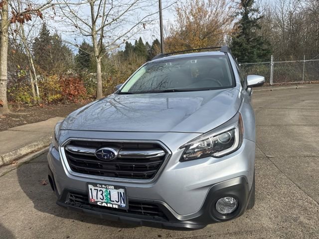2019 Subaru Outback Premium photo 3