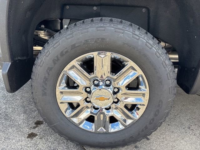 2026 Chevrolet Silverado 3500HD High Country - Photo 14