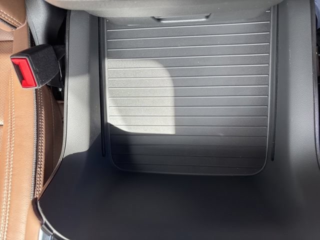 2026 Chevrolet Suburban High Country - Photo 27