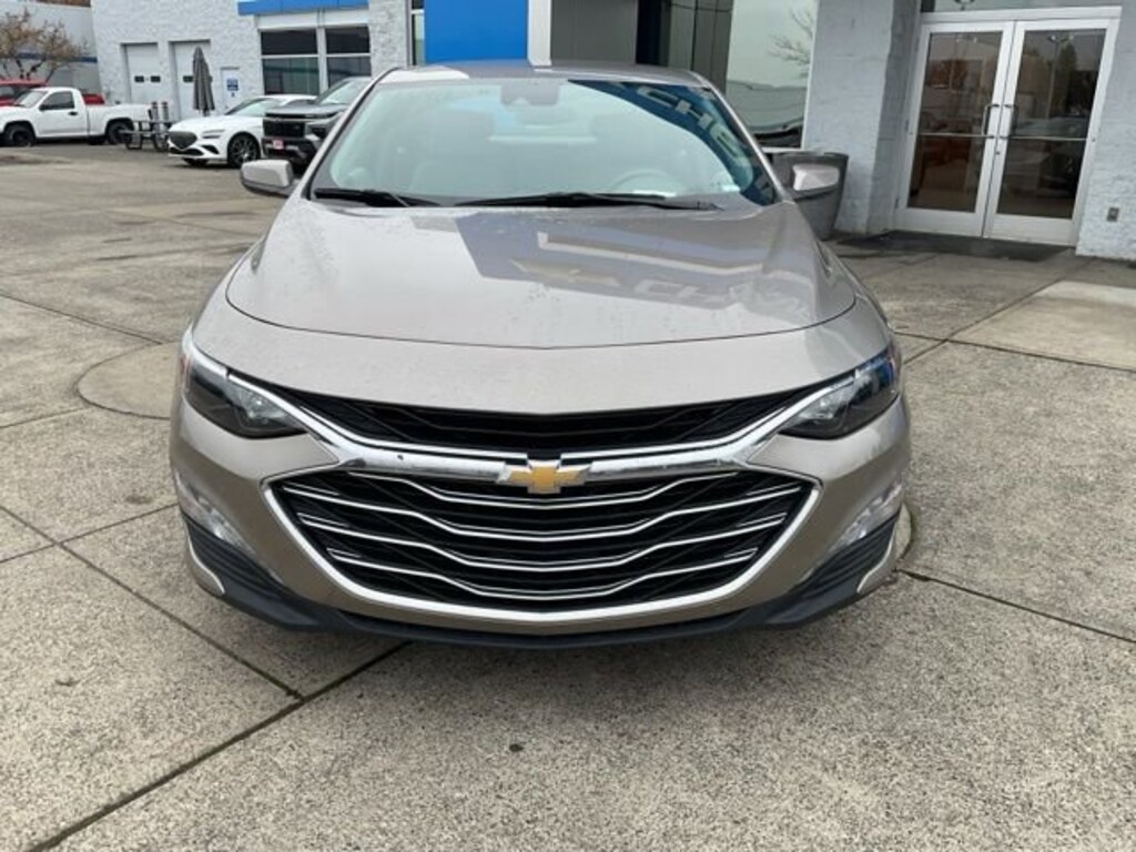 Used 2024 Chevrolet Malibu 1LT Sedan