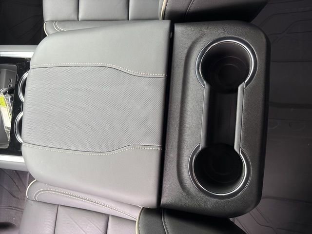 2026 Chevrolet Suburban Premier - Photo 20