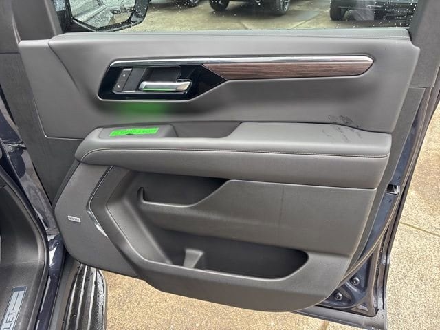2026 Chevrolet Suburban Premier - Photo 49