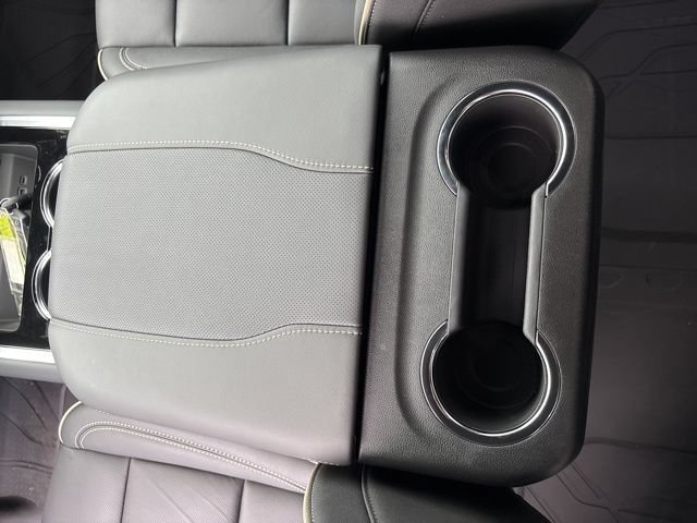 2026 Chevrolet Suburban Premier - Photo 20