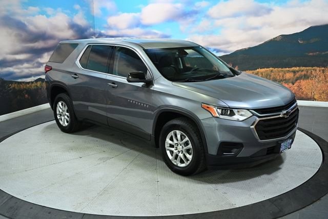 2021 Chevrolet Traverse FWD LS's photo