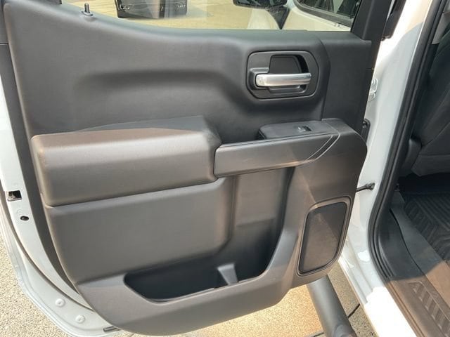 2025 Chevrolet Silverado 1500 Custom - Photo 32