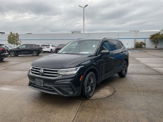2024 Volkswagen Tiguan SE Wolfsburg Edition photo 2