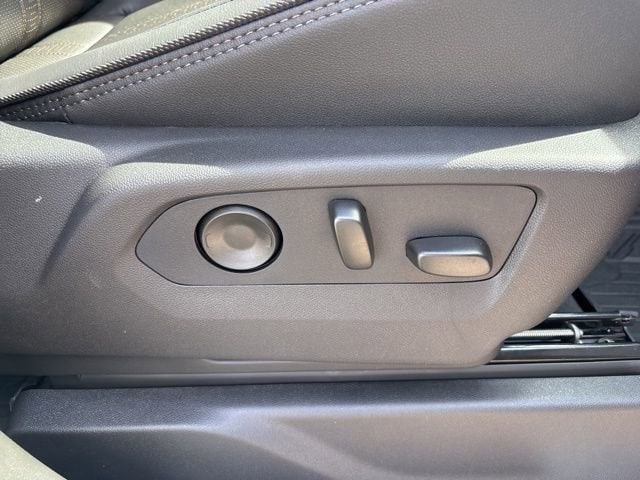 2026 Chevrolet Silverado 3500HD High Country - Photo 44
