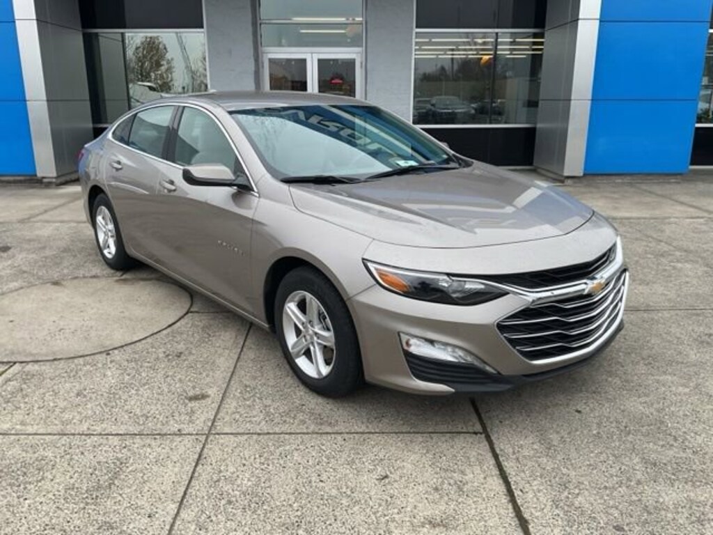Used 2024 Chevrolet Malibu 1LT Sedan