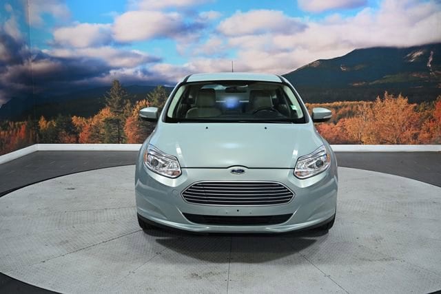 Used 2013 Ford Focus Electric with VIN 1FADP3R4XDL277365 for sale in Beaverton, OR