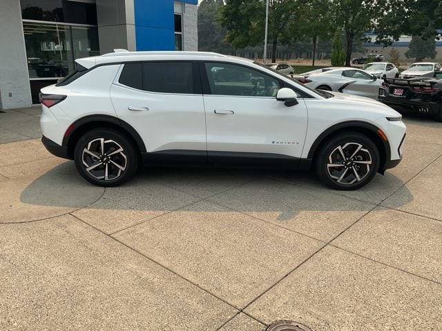 2026 Chevrolet Equinox EV 2LT - Photo 10