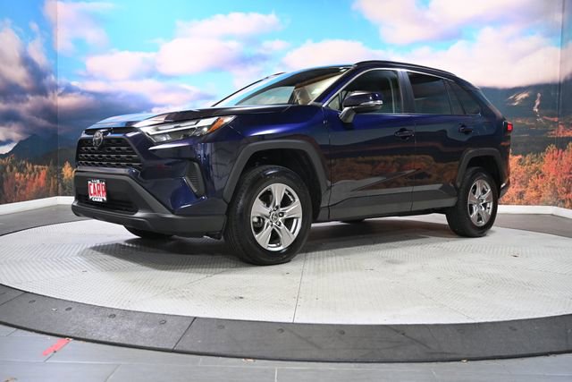 2023 Toyota RAV4 XLE photo 4