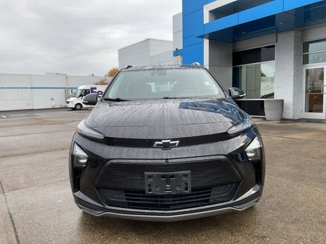 Used 2022 Chevrolet Bolt EUV Premier with VIN 1G1FZ6S06N4106722 for sale in Beaverton, OR