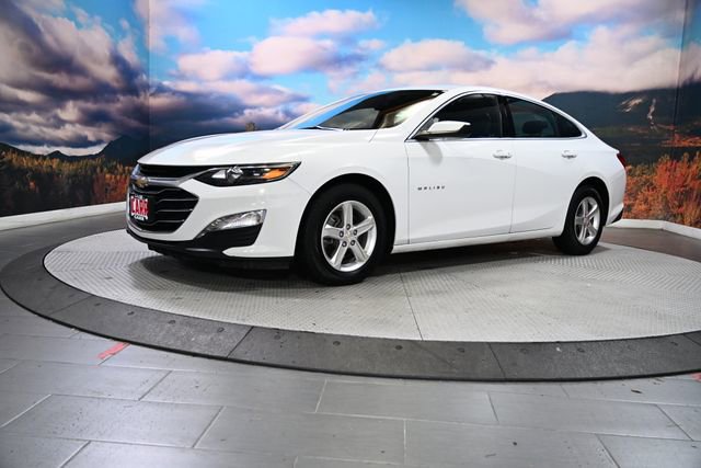 2024 Chevrolet Malibu 1LT photo 4