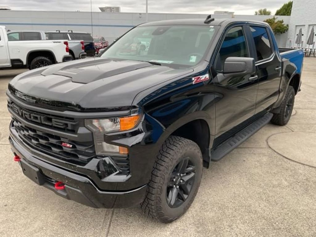 Used 2024 Chevrolet Silverado 1500 Custom Trail Boss Truck Crew Cab