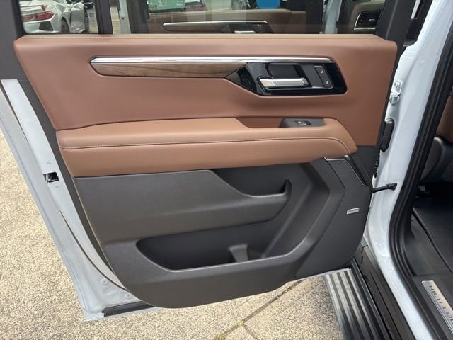 2026 Chevrolet Suburban High Country - Photo 34