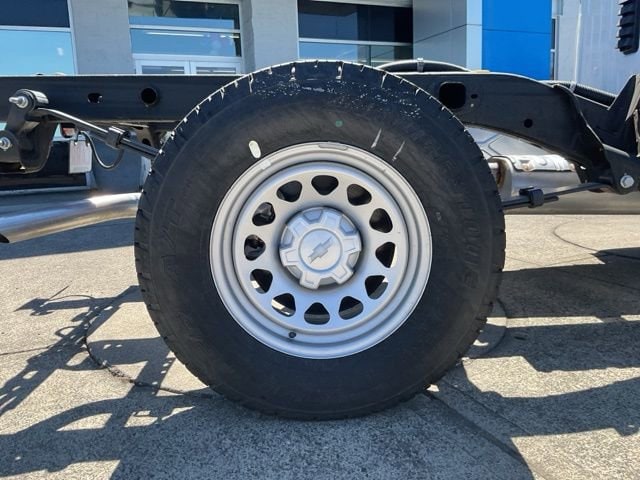 2025 Chevrolet Silverado 1500 Work Truck - Photo 17