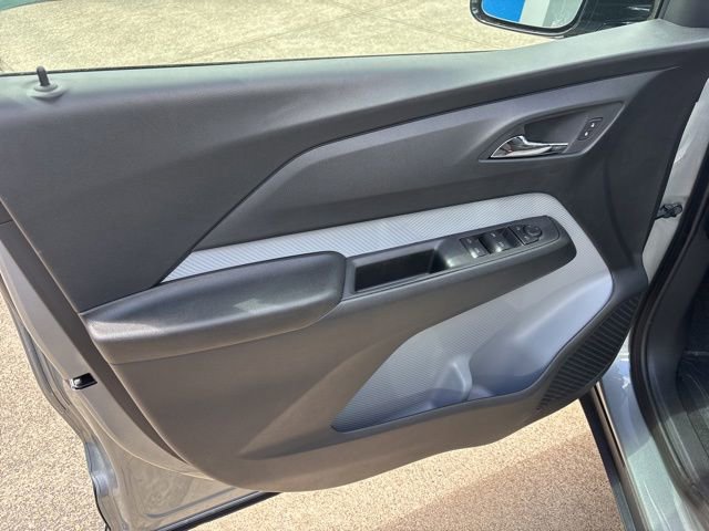 2027 Chevrolet Bolt LT - Photo 28