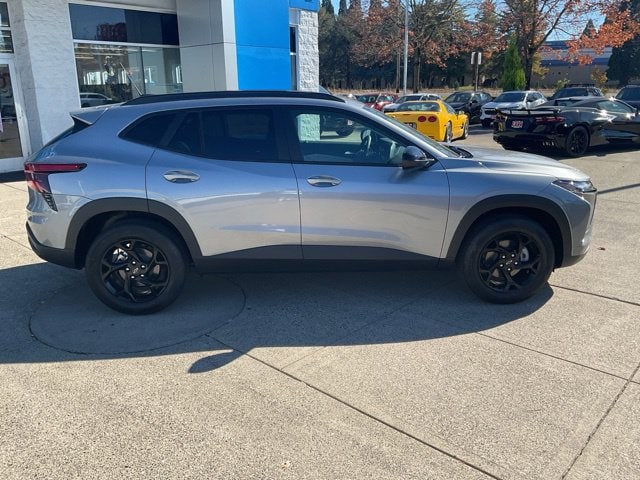2026 Chevrolet Trax LT - Photo 10