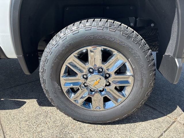2026 Chevrolet Silverado 3500 HD High Country - Photo 13